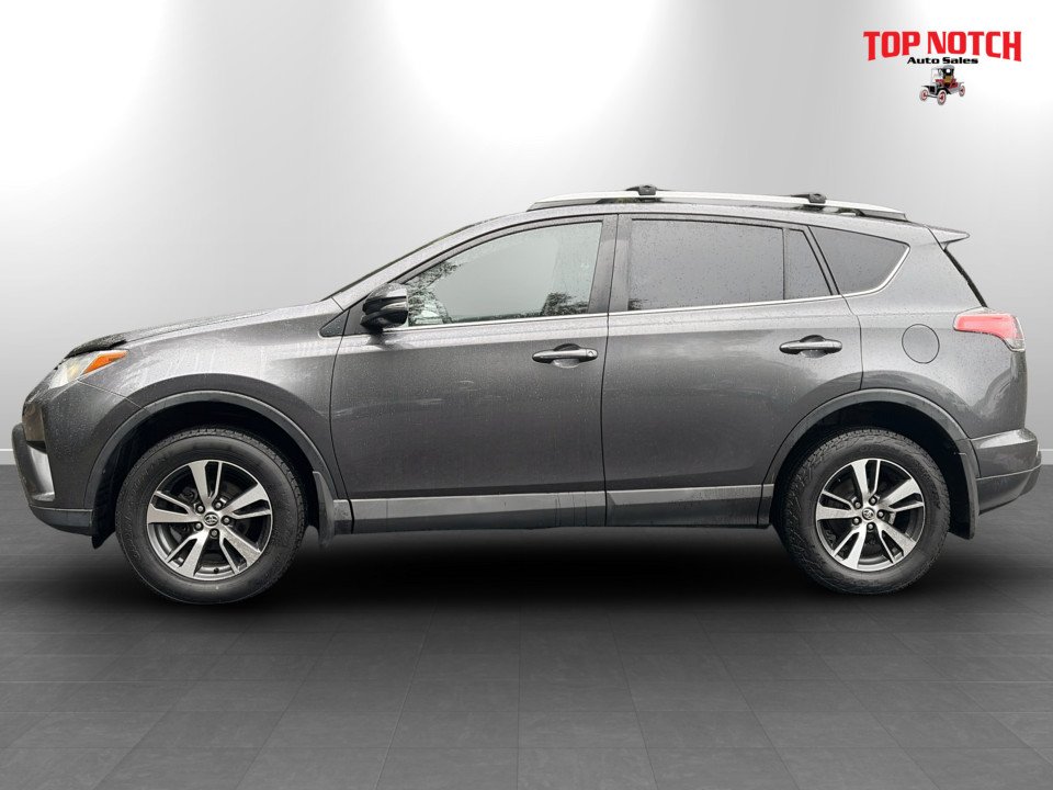 2018 Toyota RAV4 LE, keyless entry, Cruise control, Bluetooth in COLDBROOK, Nova Scotia - 2 - w1024h768px