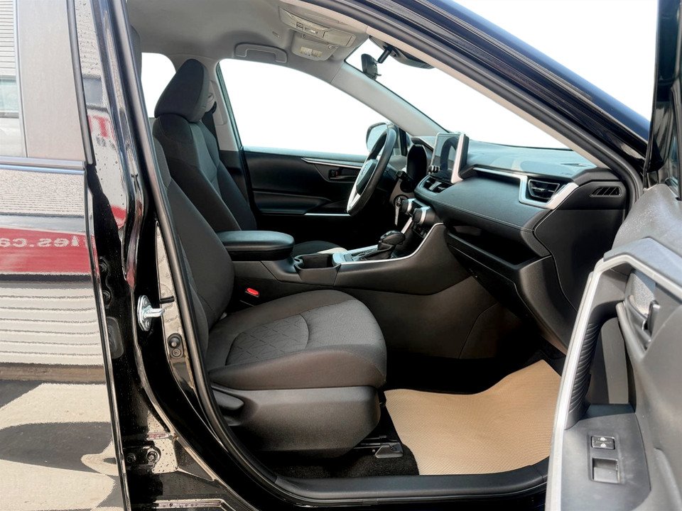 2023 Toyota RAV4 LE, keyless entry, Cruise control, Bluetooth in Kentville, Nova Scotia - 19 - w1024h768px