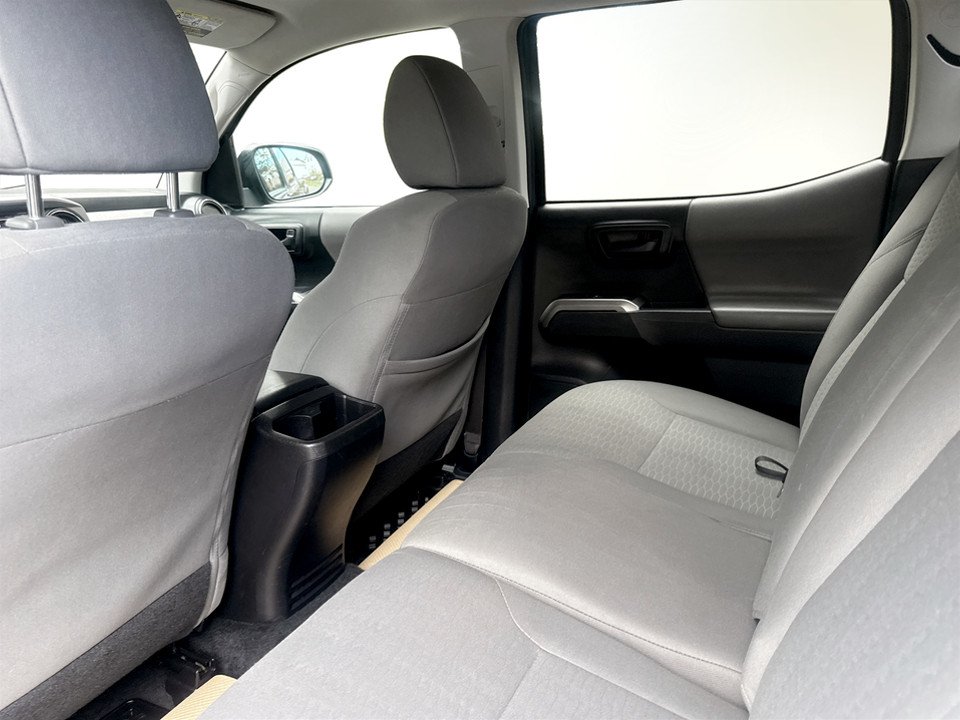 Toyota TACOMA SR5, keyless entry, backup camera, Bluetooth 2018 à Kentville, Nouvelle-Écosse - 12 - w1024h768px