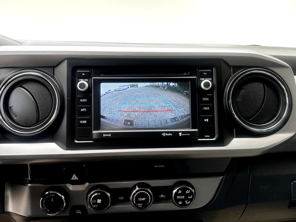 Toyota TACOMA SR5, keyless entry, backup camera, Bluetooth 2018 à Kentville, Nouvelle-Écosse - 9 - w1024h768px