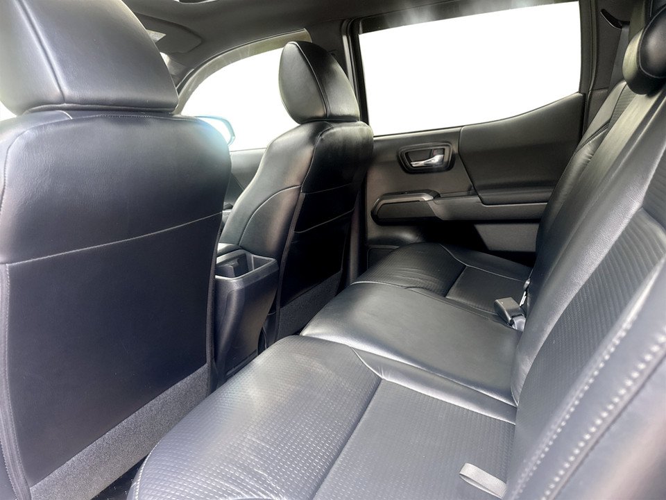 2019 Toyota TACOMA SR5, keyless entry, backup camera, Bluetooth in COLDBROOK, Nova Scotia - 12 - w1024h768px