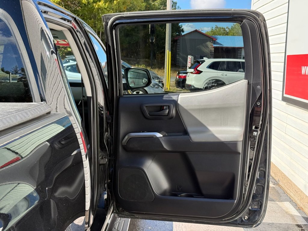 2020 Toyota Tacoma 4x4 Double Cab | Safety Assist | Bluetooth Enabled in COLDBROOK, Nova Scotia - 18 - w1024h768px