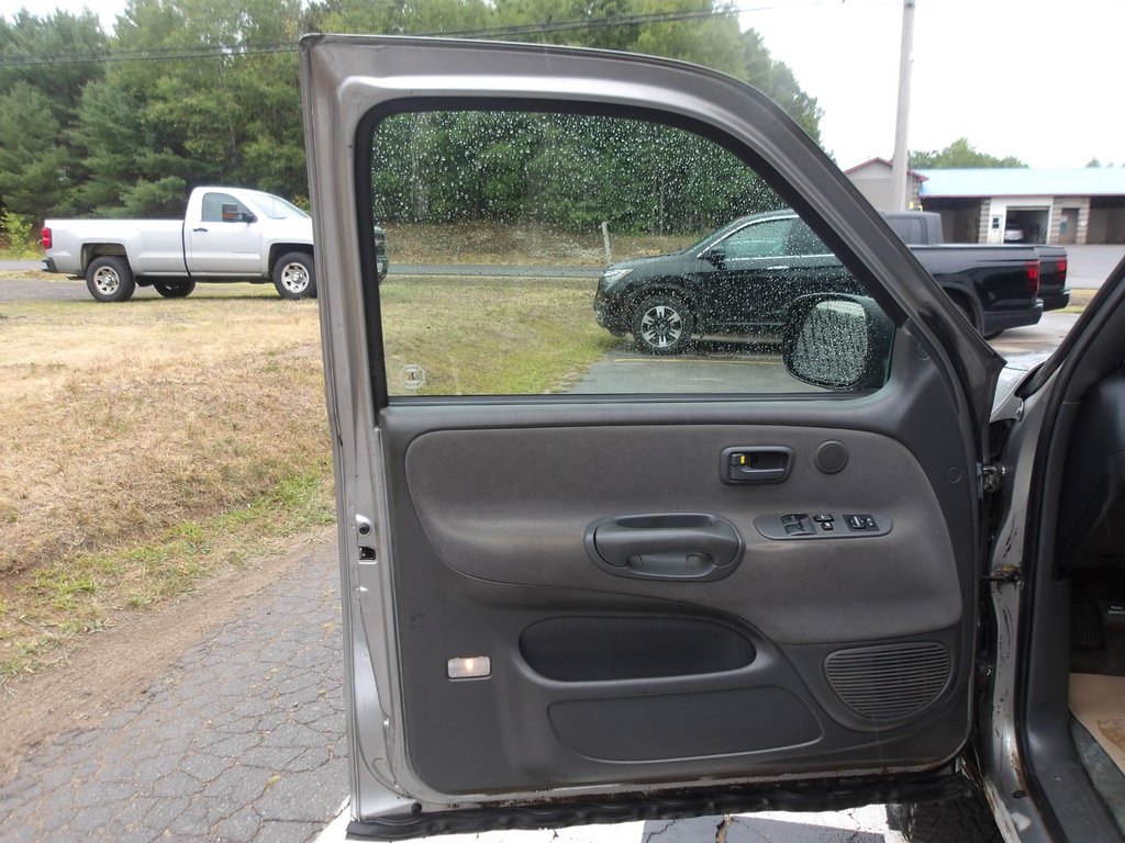 2005 Toyota Tundra SR5 - CD Player, 4WD, Power Windows in Kentville, Nova Scotia - 7 - w1024h768px