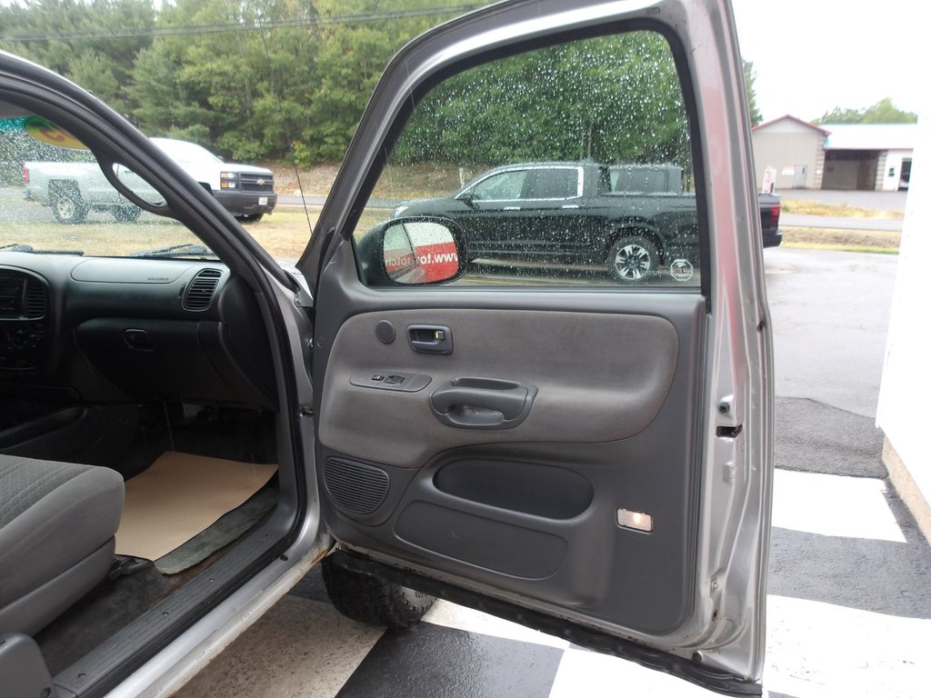 2005 Toyota Tundra SR5 - CD Player, 4WD, Power Windows in Kentville, Nova Scotia - 19 - w1024h768px