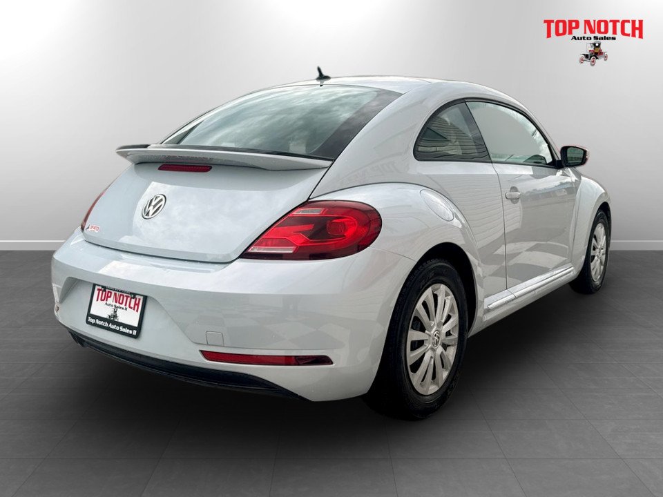 2017 Volkswagen BEETLE in COLDBROOK, Nova Scotia - 4 - w1024h768px