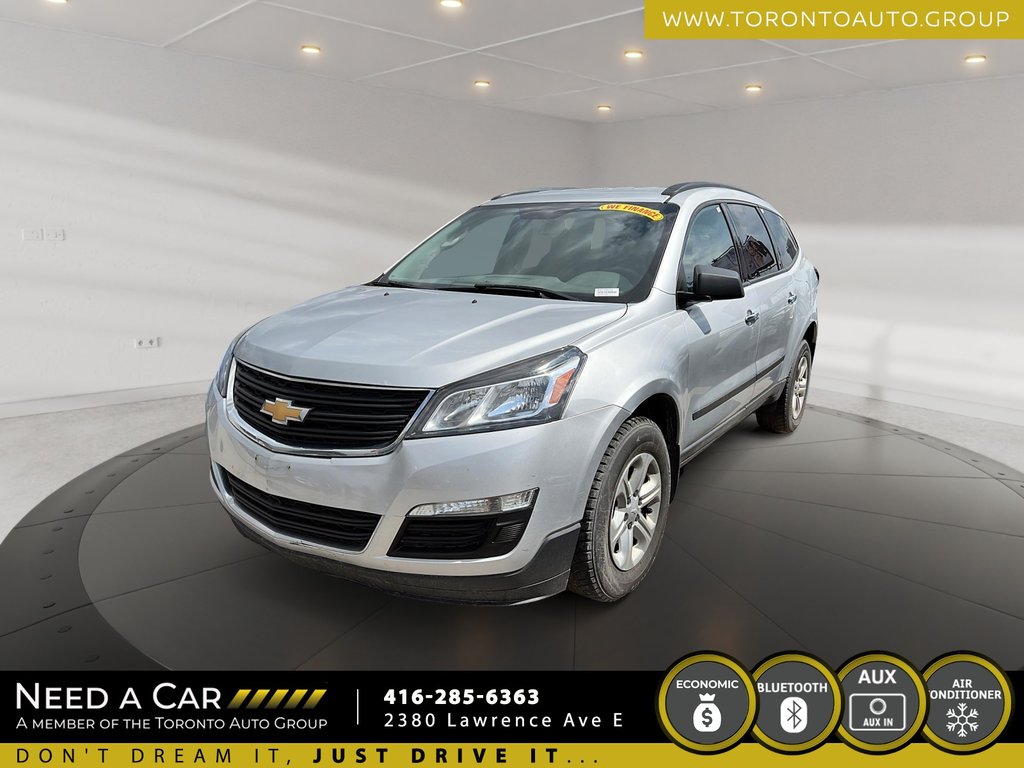 2017 Chevrolet Traverse LS in Thunder Bay, Ontario - 1 - w1024h768px
