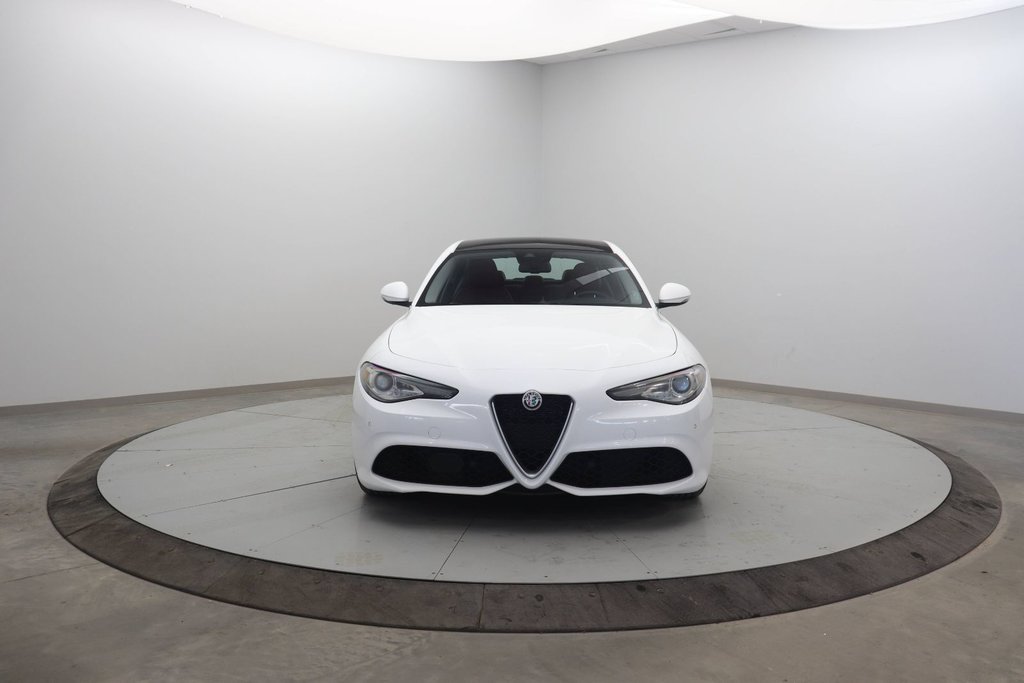 2017 Alfa Romeo GIULIA Ti in Chicoutimi, Quebec - 2 - w1024h768px