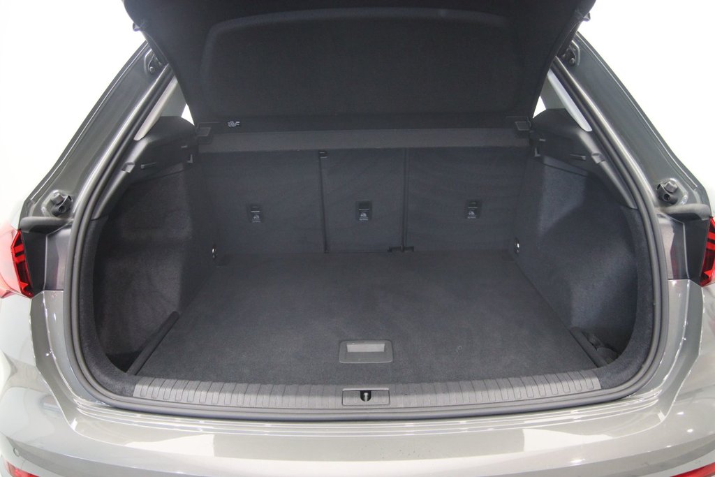 2025 Audi Q3 in Jonquière, Quebec - 19 - w1024h768px