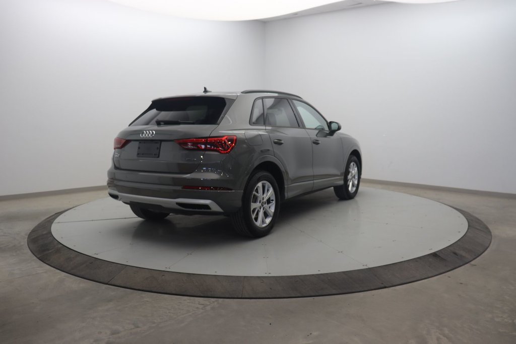2025 Audi Q3 in Jonquière, Quebec - 4 - w1024h768px