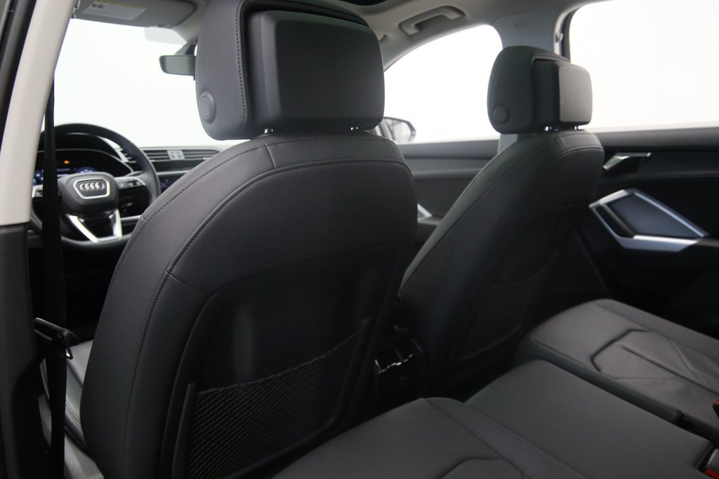 2025 Audi Q3 in Jonquière, Quebec - 10 - w1024h768px