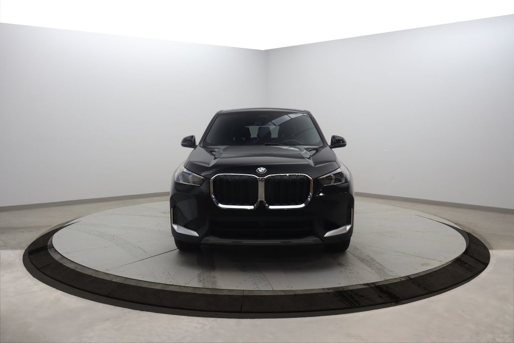 2025 BMW X1 in Baie-Comeau, Quebec - 2 - w1024h768px