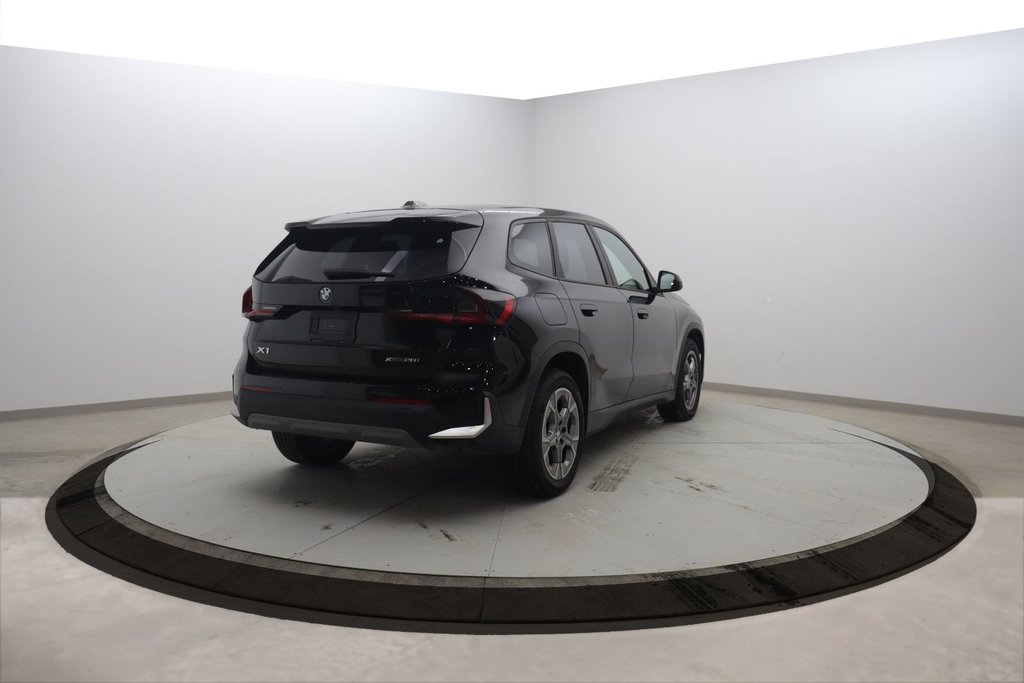2025 BMW X1 in Baie-Comeau, Quebec - 4 - w1024h768px
