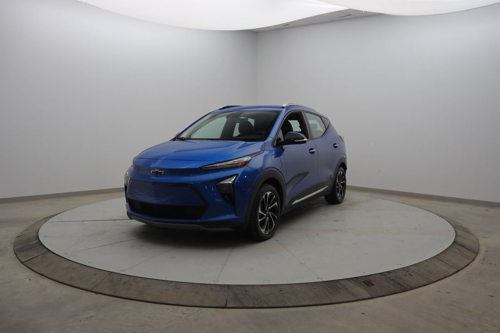 2022 Chevrolet BOLT EUV in Jonquière, Quebec - 1 - w1024h768px