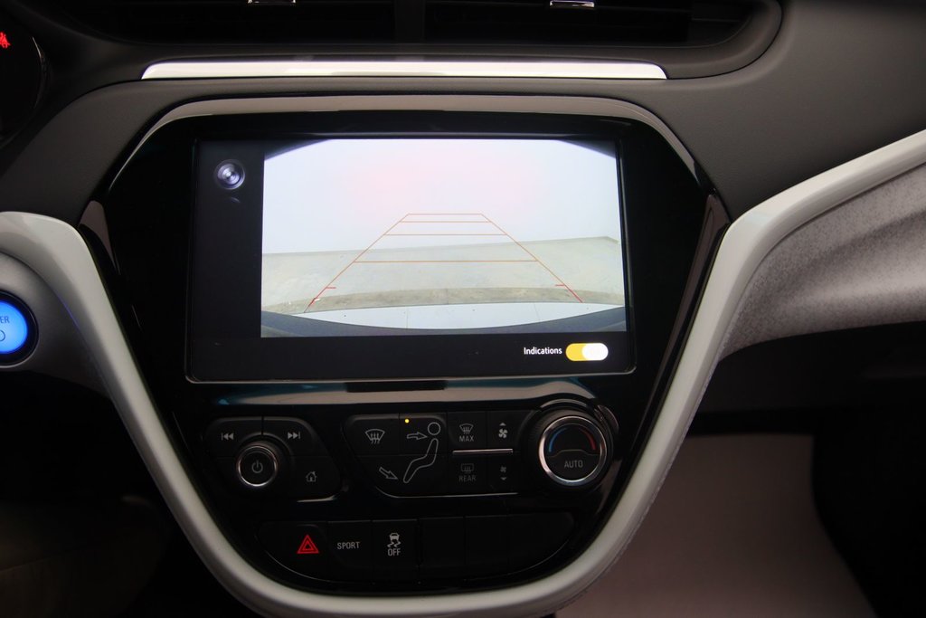 2021 Chevrolet Bolt EV in Sept-Îles, Quebec - 13 - w1024h768px