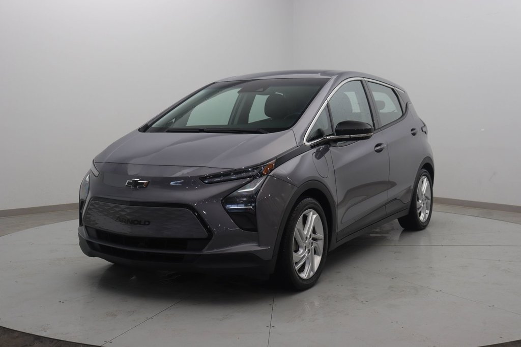 2022 Chevrolet Bolt EV in Jonquière, Quebec - 1 - w1024h768px