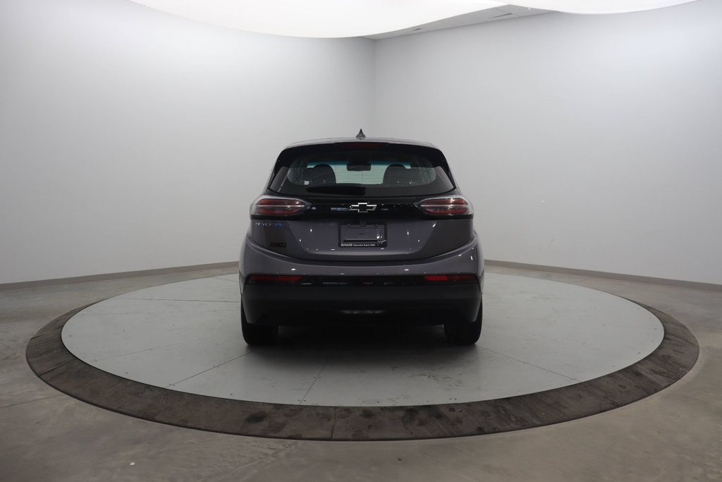 2022 Chevrolet Bolt EV in Jonquière, Quebec - 5 - w1024h768px