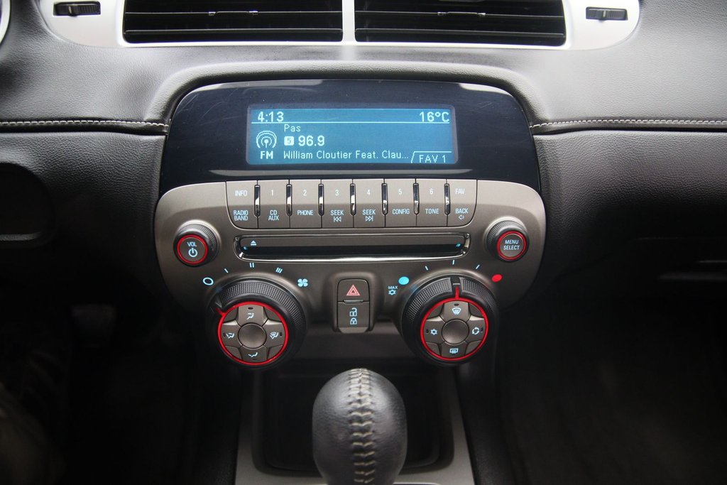 2012 Chevrolet Camaro 1LT in Chicoutimi, Quebec - 12 - w1024h768px