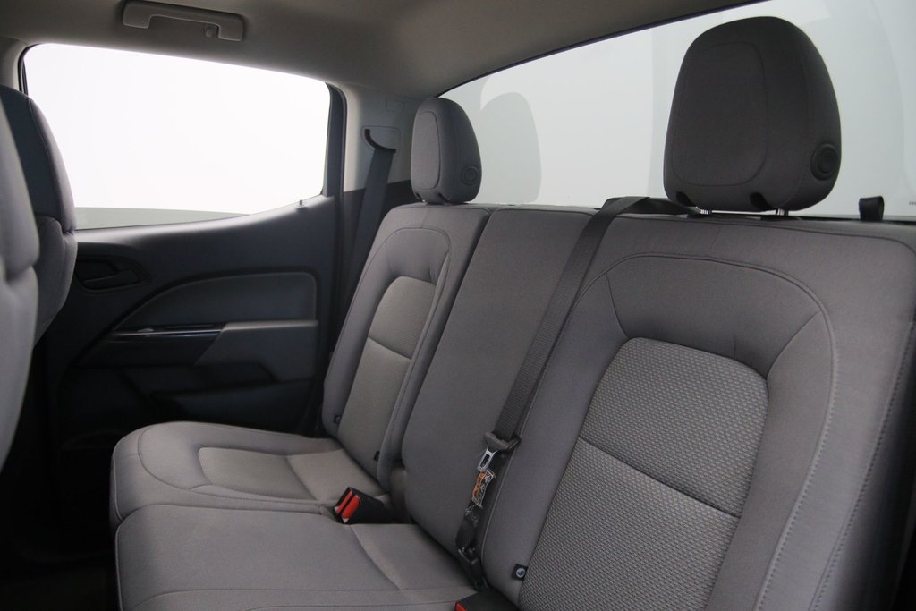 2017 Chevrolet Colorado in Baie-Comeau, Quebec - 8 - w1024h768px