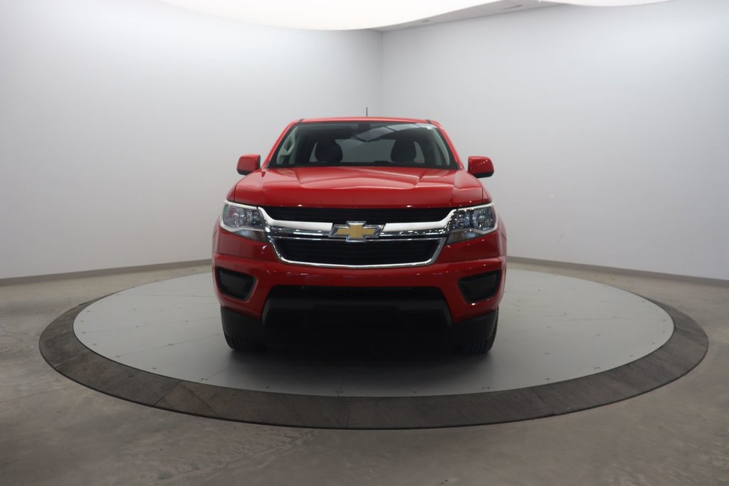 2017 Chevrolet Colorado in Baie-Comeau, Quebec - 2 - w1024h768px