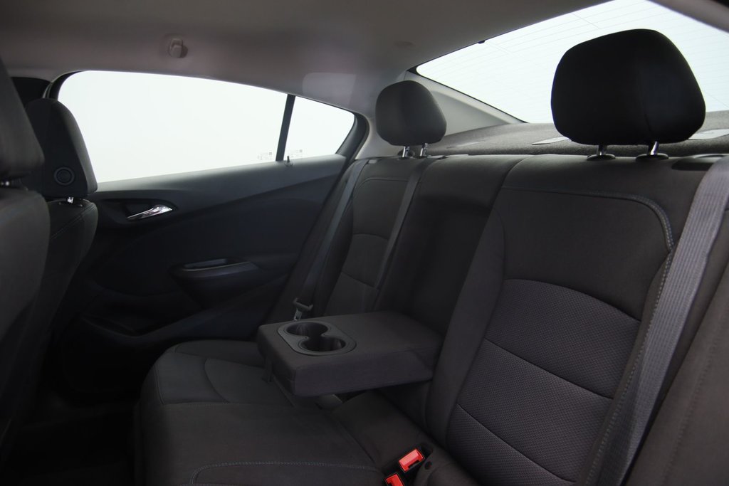 Chevrolet Cruze  2018 à Baie-Comeau, Québec - 9 - w1024h768px