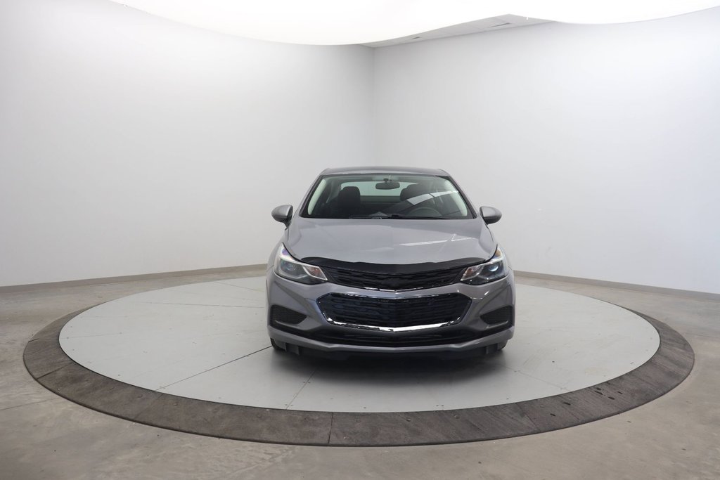 Chevrolet Cruze  2018 à Baie-Comeau, Québec - 2 - w1024h768px