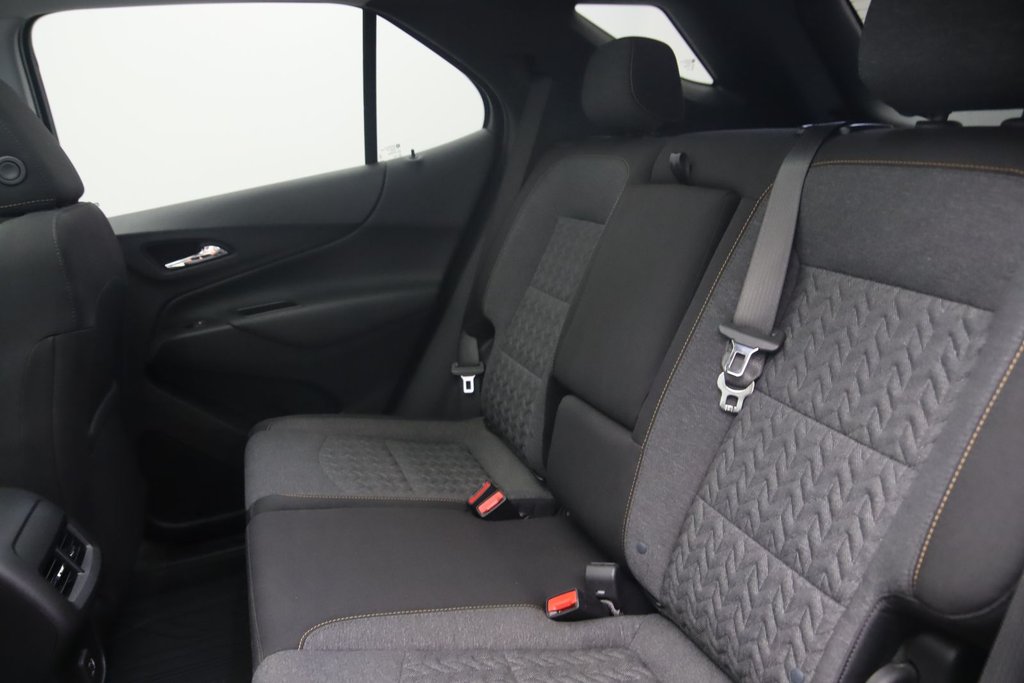 2022 Chevrolet Equinox in Baie-Comeau, Quebec - 10 - w1024h768px
