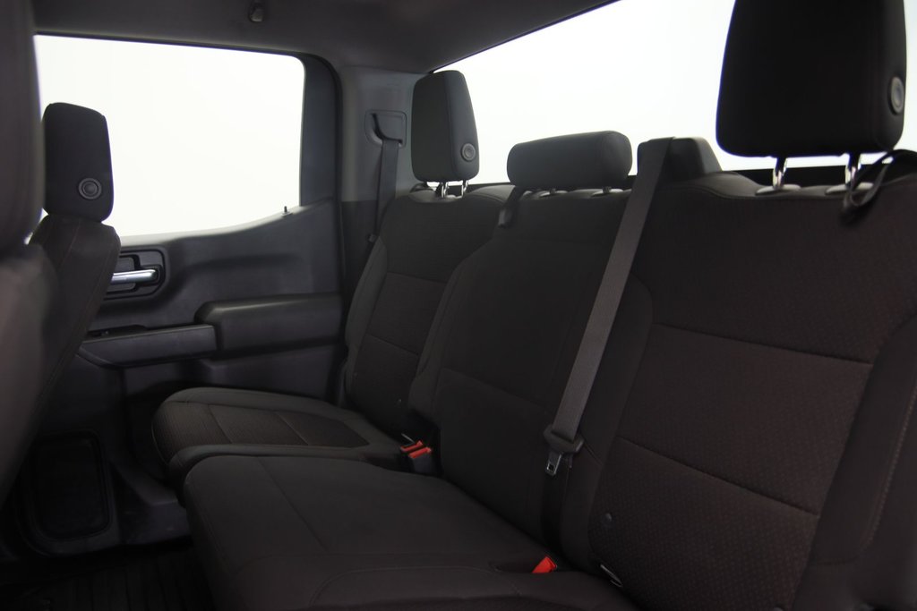 2022 Chevrolet Silverado 1500 LTD in Baie-Comeau, Quebec - 9 - w1024h768px