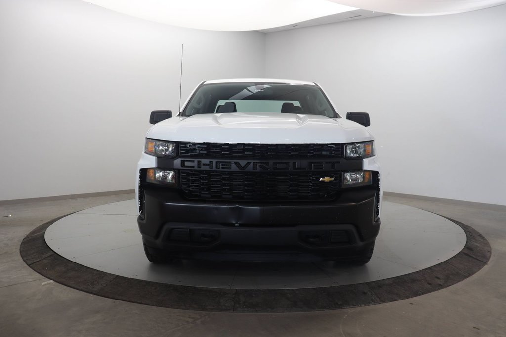 2022 Chevrolet Silverado 1500 LTD in Baie-Comeau, Quebec - 2 - w1024h768px
