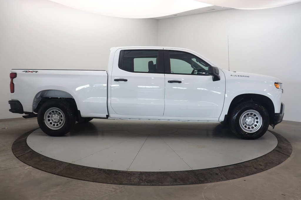 2022 Chevrolet Silverado 1500 LTD in Baie-Comeau, Quebec - 3 - w1024h768px