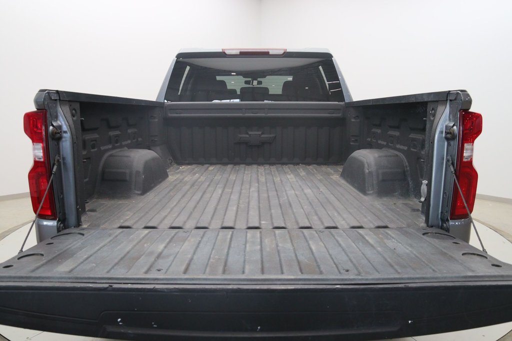 2022 Chevrolet Silverado 1500 LTD in Sept-Îles, Quebec - 17 - w1024h768px