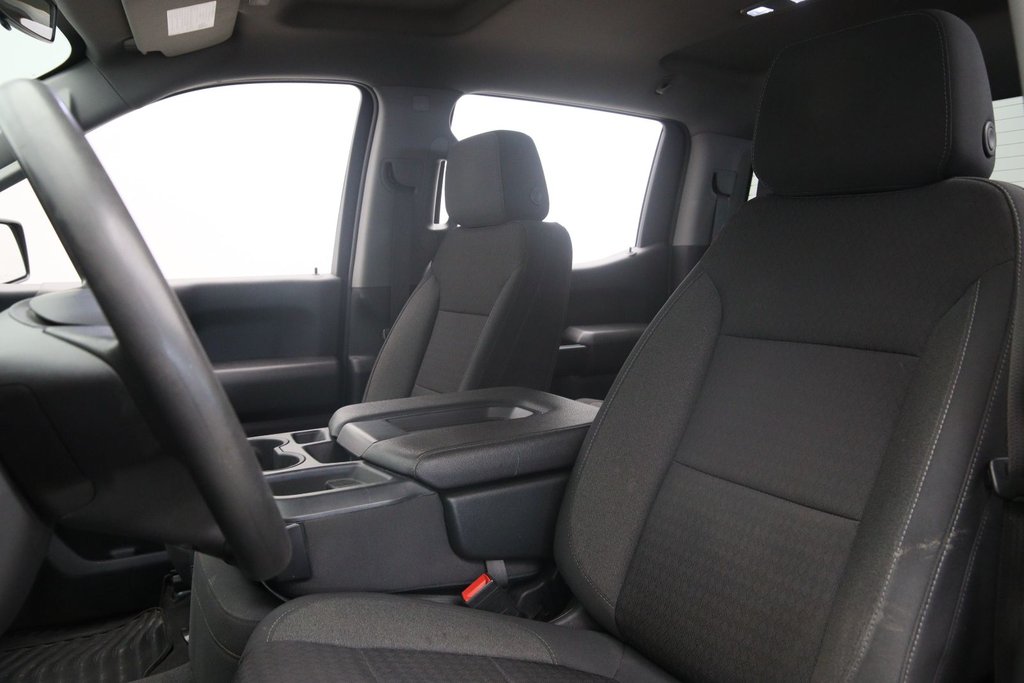 2022 Chevrolet Silverado 1500 LTD in Sept-Îles, Quebec - 6 - w1024h768px