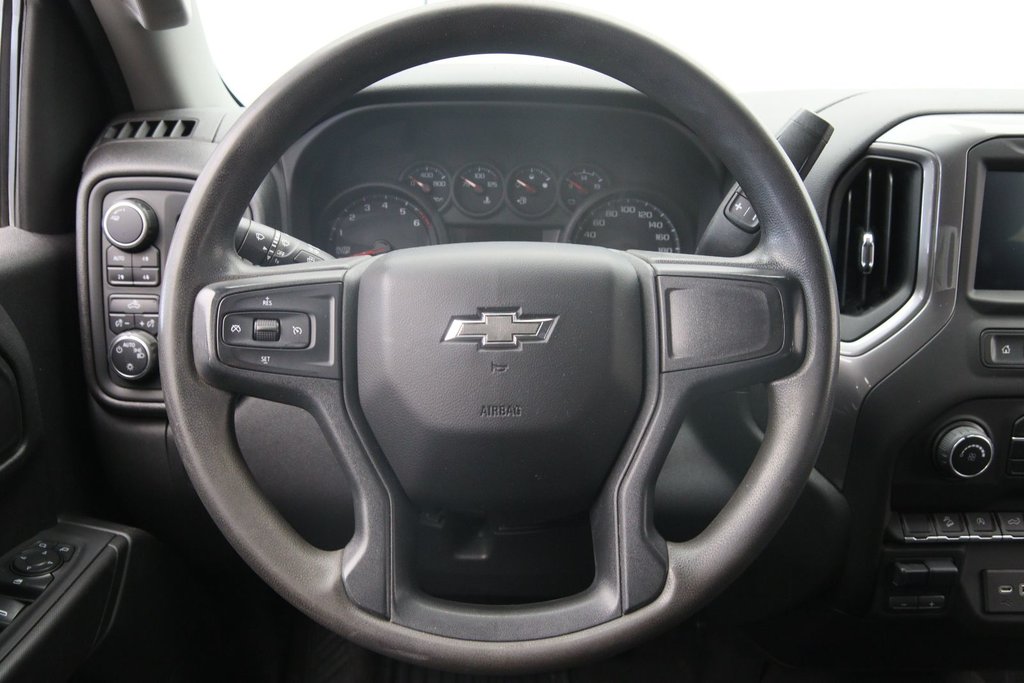 2022 Chevrolet Silverado 1500 LTD in Sept-Îles, Quebec - 11 - w1024h768px