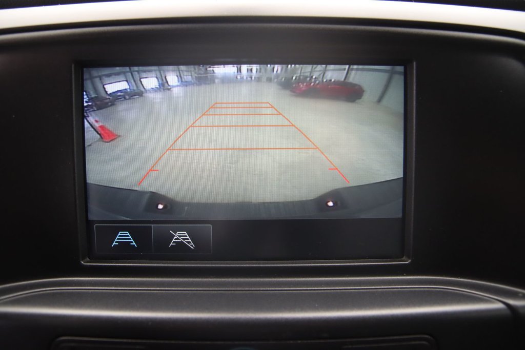 Chevrolet Silverado 1500  2017 à Jonquière, Québec - 14 - w1024h768px