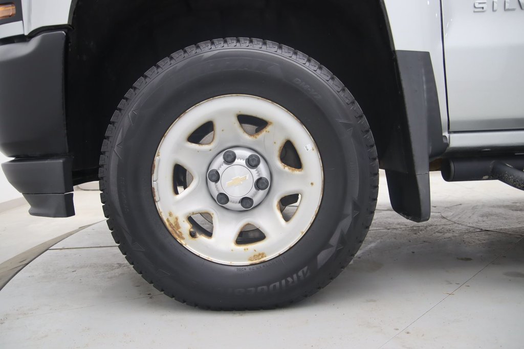 Chevrolet Silverado 1500  2017 à Jonquière, Québec - 18 - w1024h768px