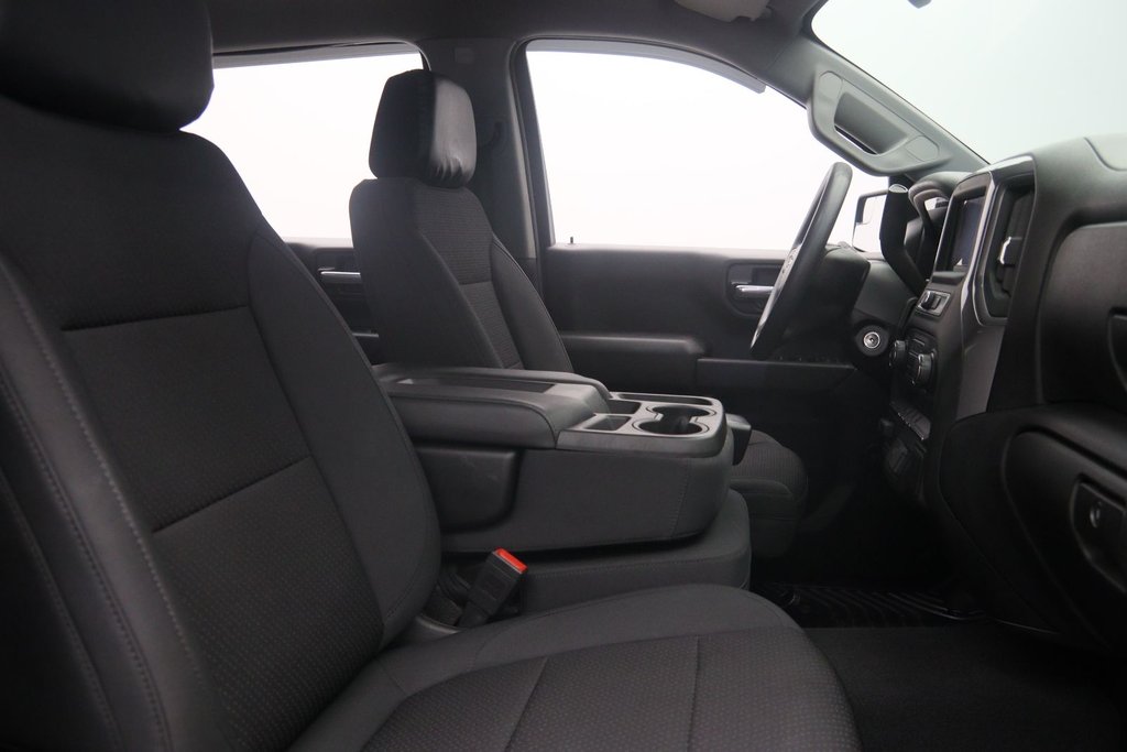 2020 Chevrolet Silverado 1500 in Sept-Îles, Quebec - 13 - w1024h768px