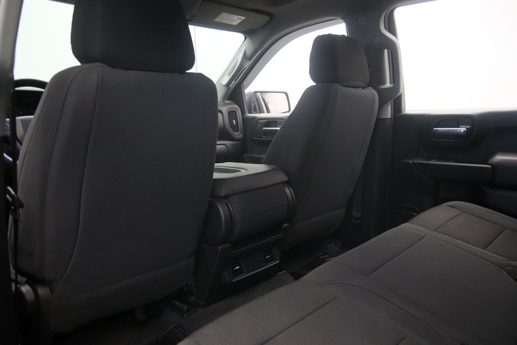 2020 Chevrolet Silverado 1500 in Sept-Îles, Quebec - 7 - w1024h768px