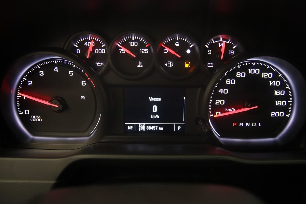 2020 Chevrolet Silverado 1500 in Sept-Îles, Quebec - 10 - w1024h768px