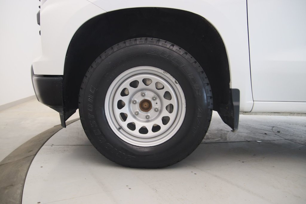 Chevrolet Silverado 1500  2022 à Jonquière, Québec - 18 - w1024h768px
