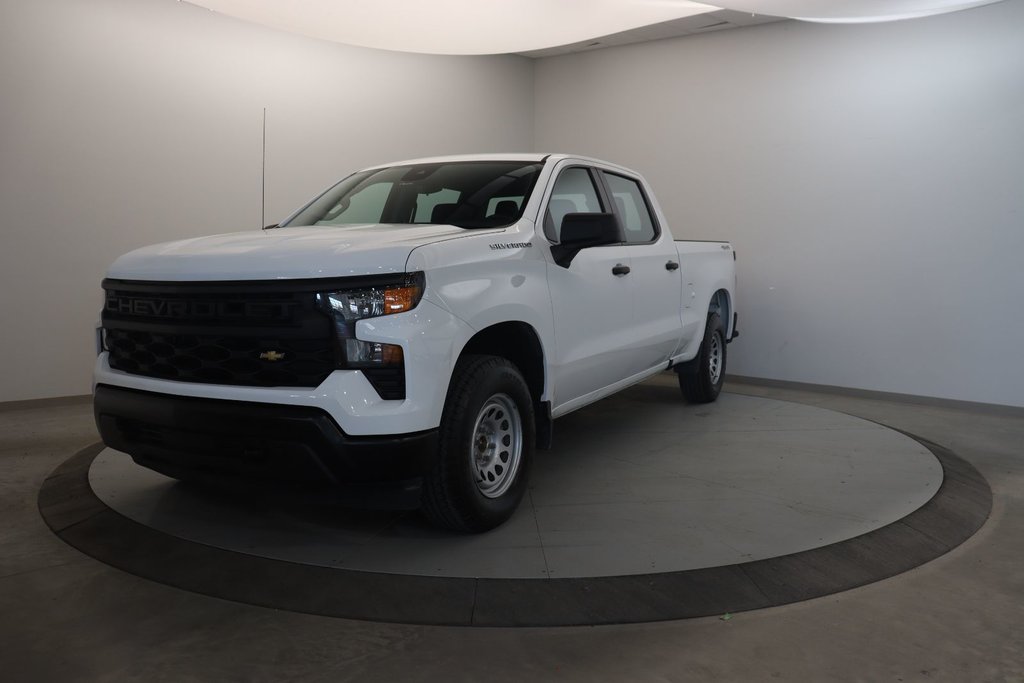 Chevrolet Silverado 1500  2022 à Jonquière, Québec - 1 - w1024h768px