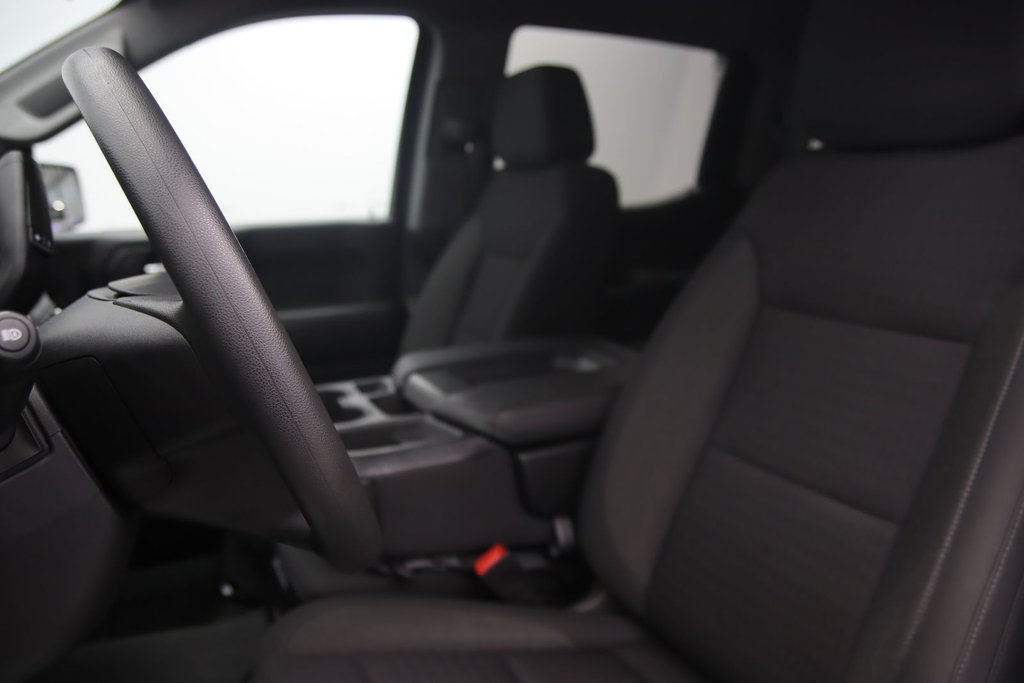 Chevrolet Silverado 1500  2022 à Sept-Îles, Québec - 7 - w1024h768px