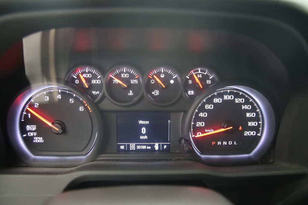 Chevrolet Silverado 1500  2022 à Sept-Îles, Québec - 12 - w1024h768px