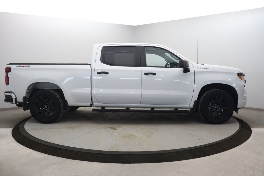 Chevrolet Silverado 1500  2022 à Sept-Îles, Québec - 3 - w1024h768px