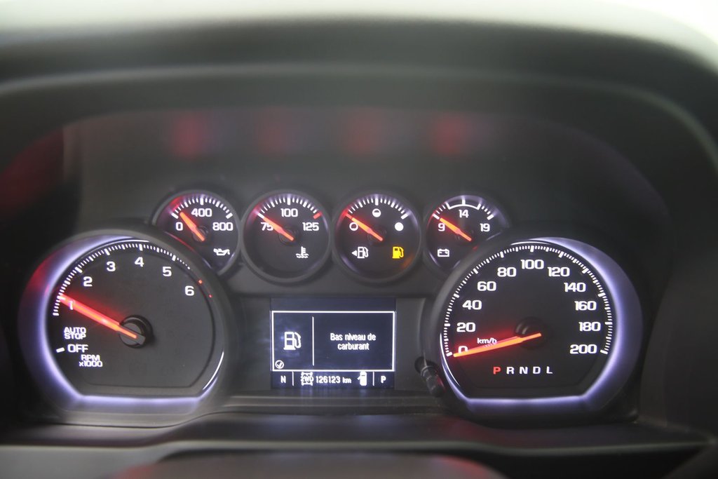 Chevrolet Silverado 1500  2022 à Sept-Îles, Québec - 12 - w1024h768px