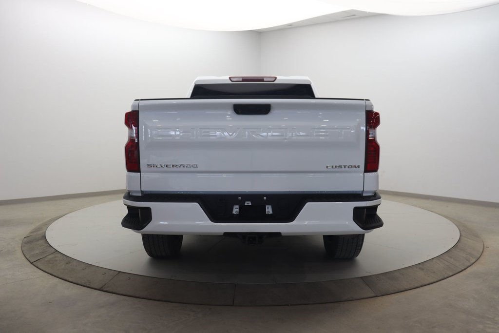 2022 Chevrolet Silverado 1500 Custom in Chicoutimi, Quebec - 5 - w1024h768px