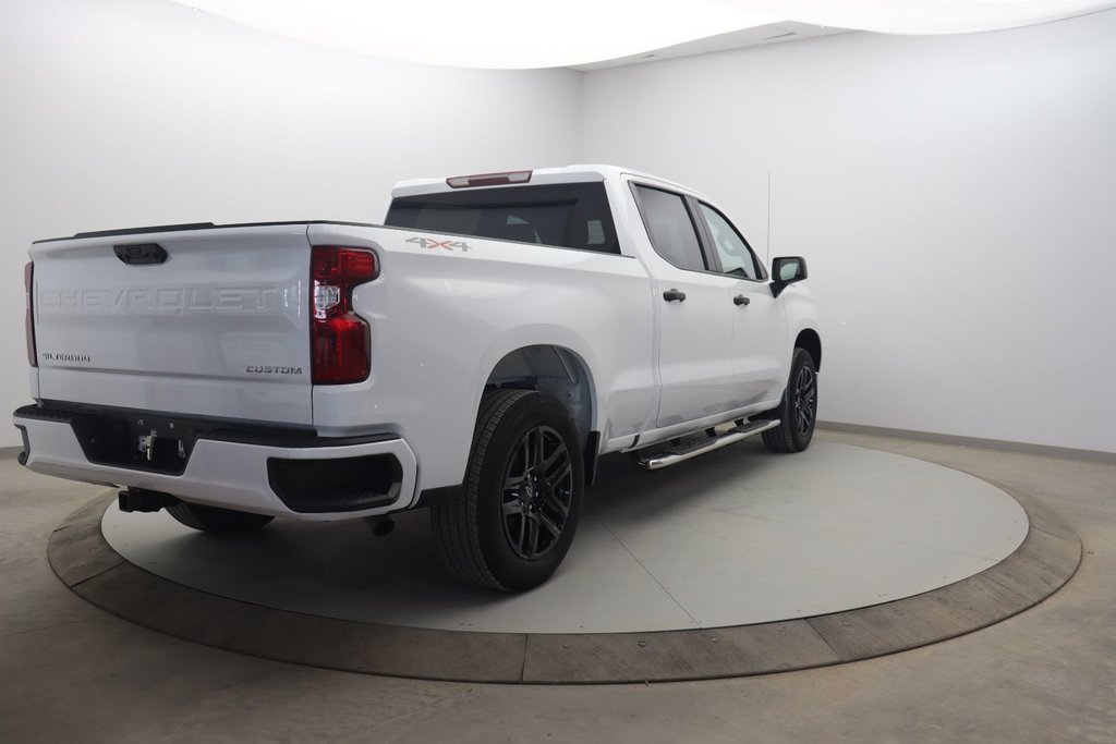 2022 Chevrolet Silverado 1500 Custom in Chicoutimi, Quebec - 4 - w1024h768px