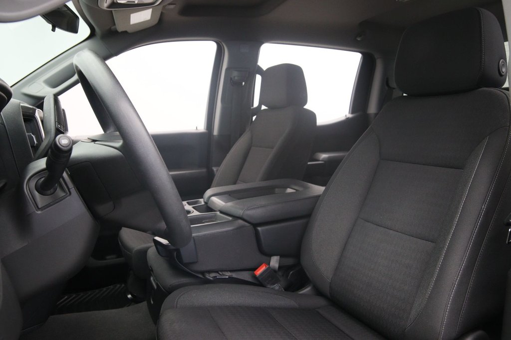 2022 Chevrolet Silverado 1500 Custom in Chicoutimi, Quebec - 6 - w1024h768px