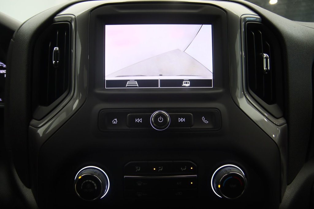 2023 Chevrolet Silverado 1500 in Baie-Comeau, Quebec - 14 - w1024h768px