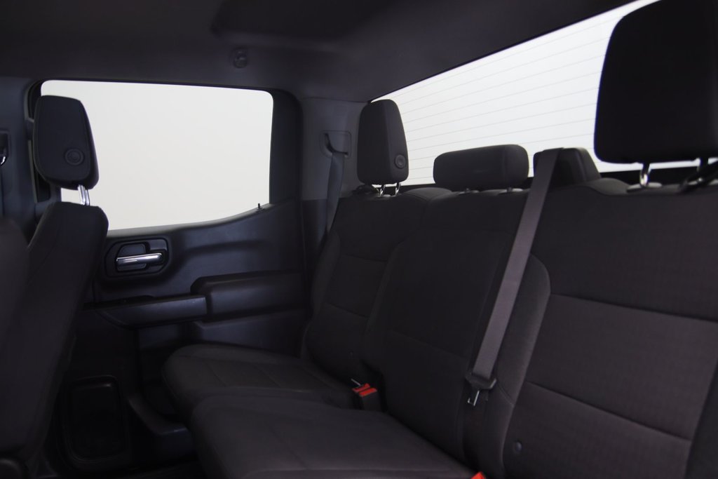 2023 Chevrolet Silverado 1500 in Baie-Comeau, Quebec - 9 - w1024h768px