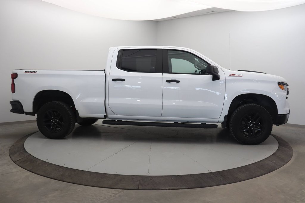 2023 Chevrolet Silverado 1500 in Baie-Comeau, Quebec - 3 - w1024h768px