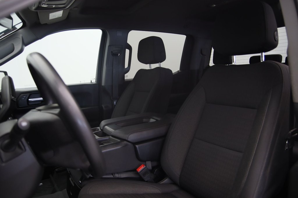 2023 Chevrolet Silverado 1500 in Baie-Comeau, Quebec - 7 - w1024h768px